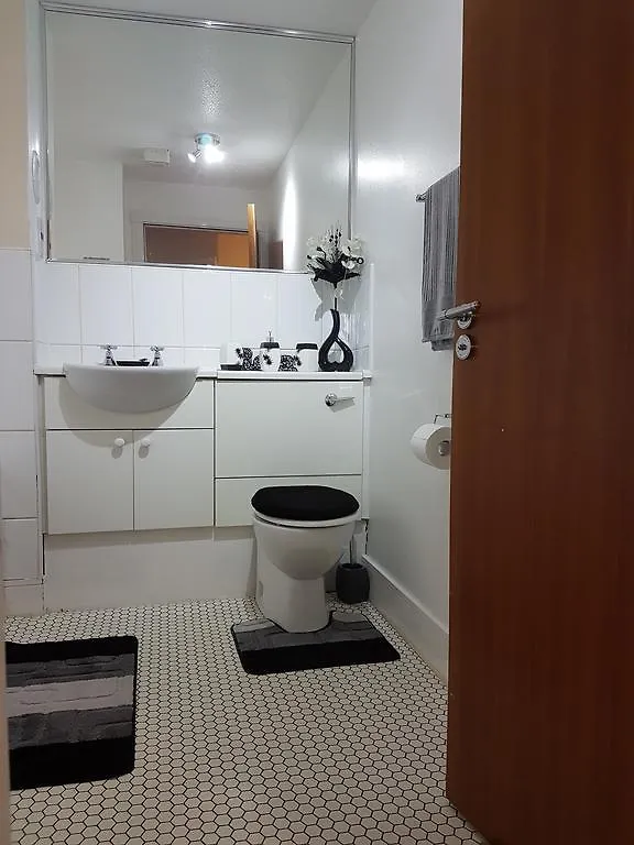 Edinburgh City Deluxe Apartment