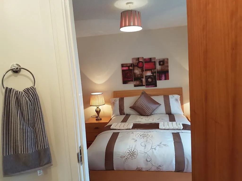 Edinburgh City Deluxe Apartment