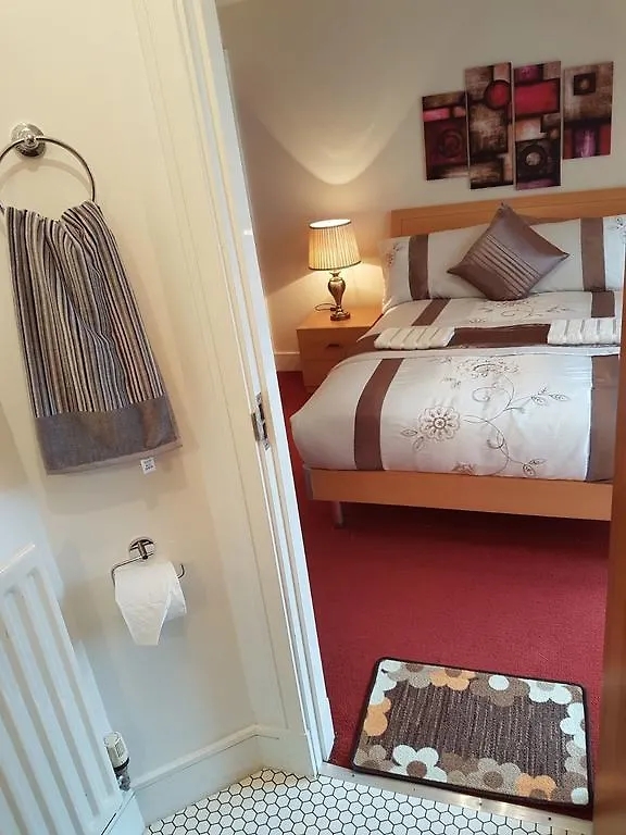 Edinburgh City Deluxe Apartment
