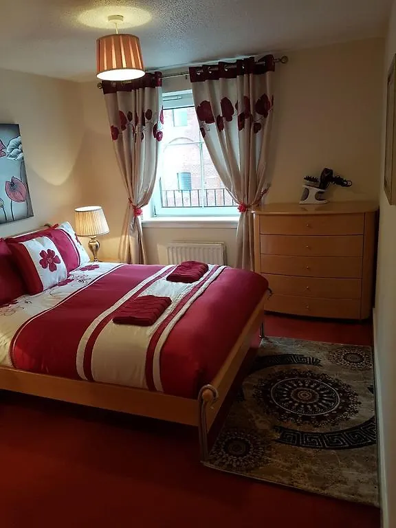 Edinburgh City Deluxe Apartment