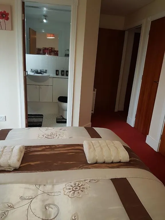 Edinburgh City Deluxe Apartment