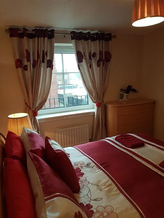 Edinburgh City Deluxe Apartment