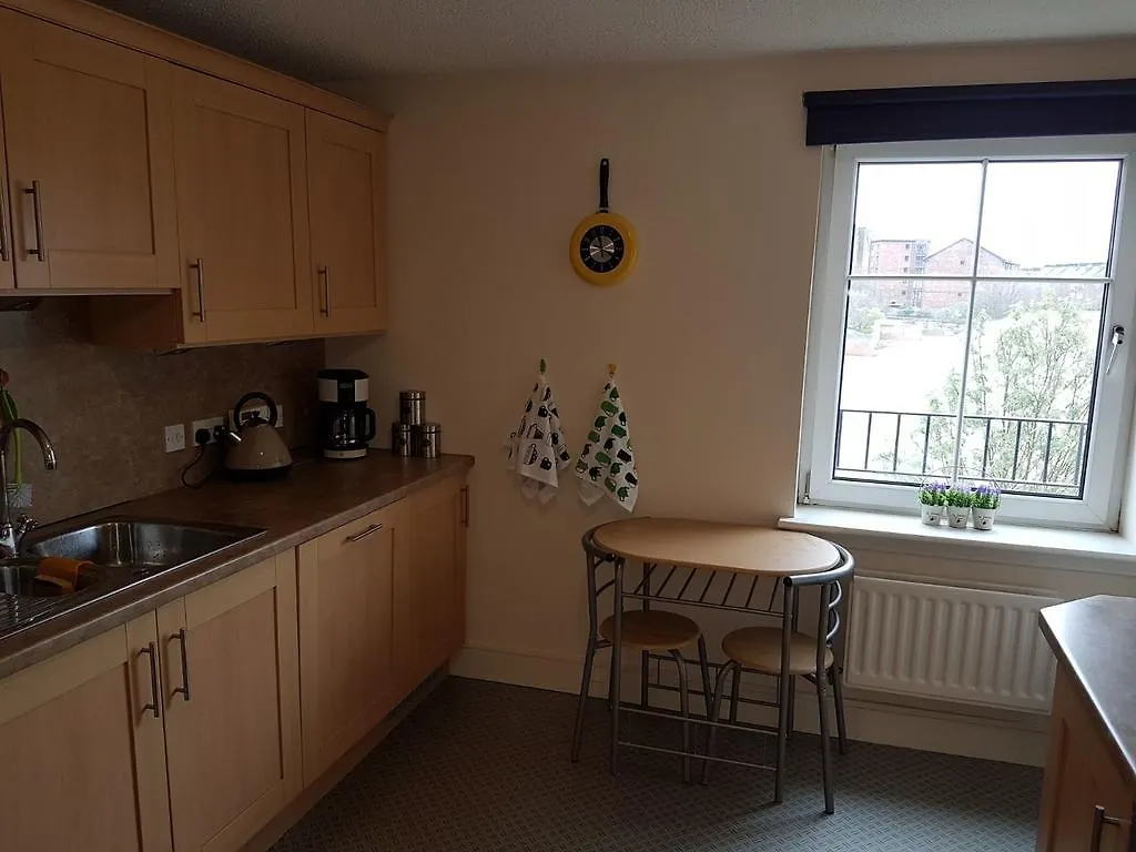 Edinburgh City Deluxe Apartment