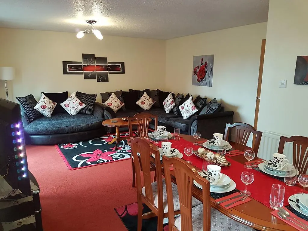 Edinburgh City Deluxe Apartment