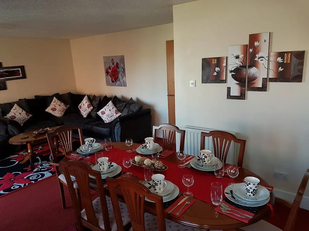 Edinburgh City Deluxe Apartment